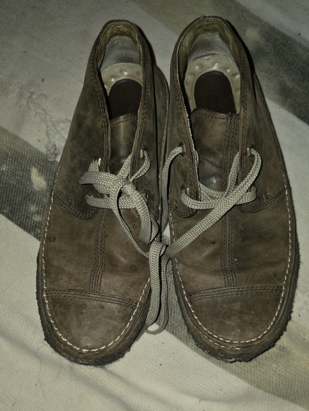 Simple Olive-Brown Chukka Lace-Up Boots
